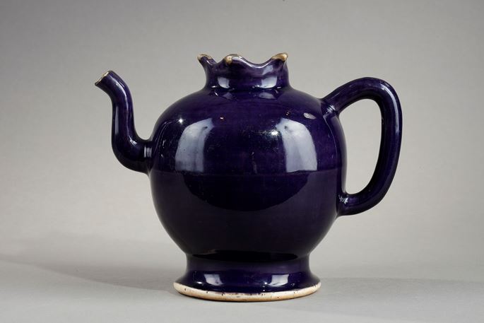 Rare surprise jug in the shape of pomegranate porcelain aubergine enamelled | MasterArt